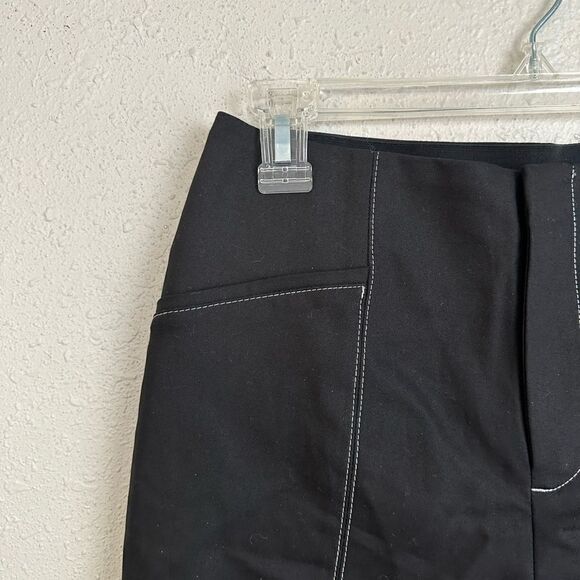 NWT INC Women’s Shorts - Picture 2 of 7